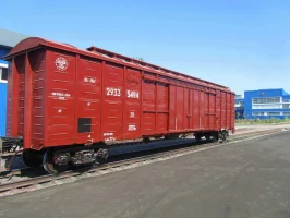 Перевозка железнодорожным транспортом в крытом вагоне;